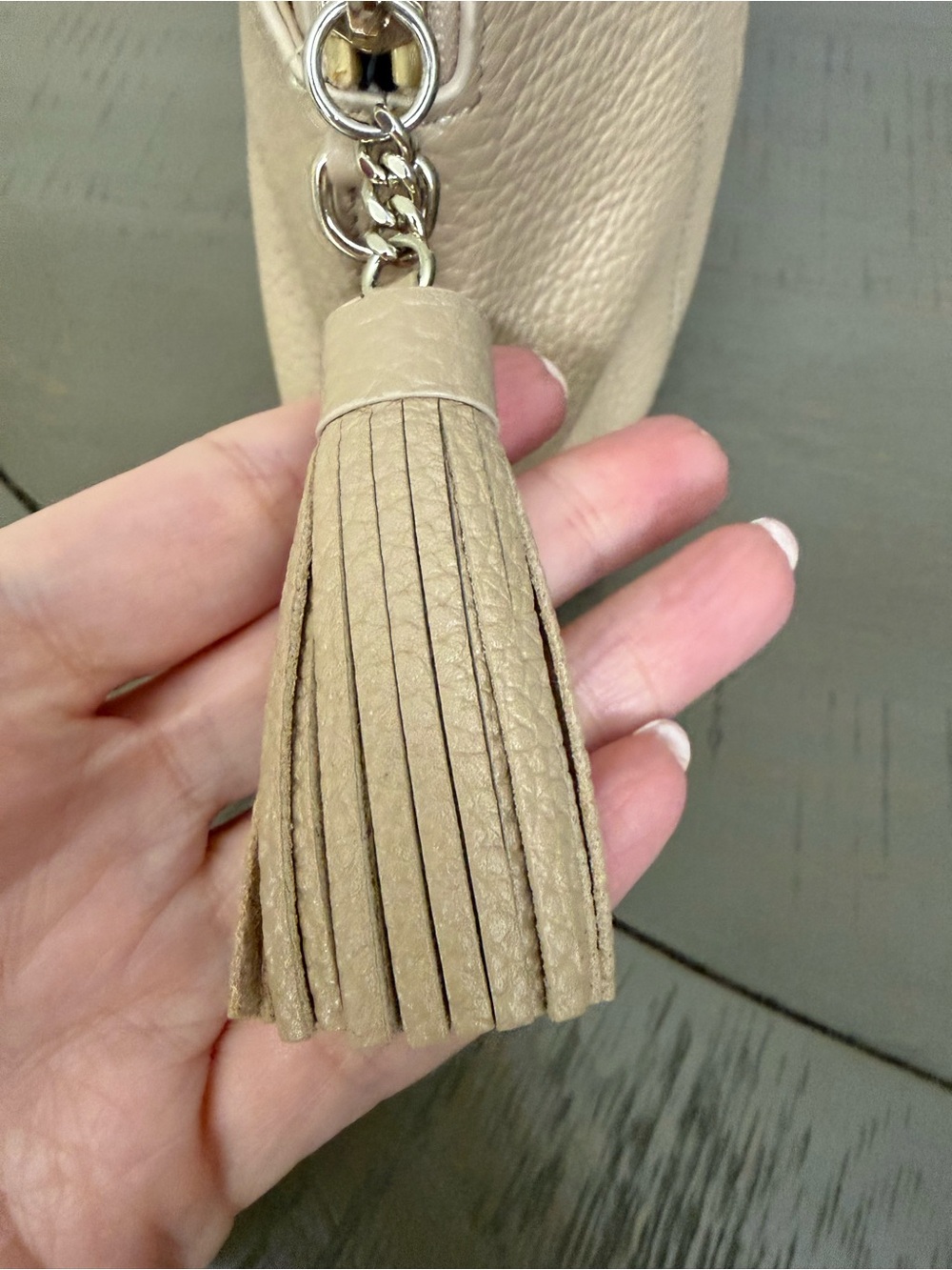 METROCITY Pebbled Leather Crossbody Bag - Picture 4 of 5